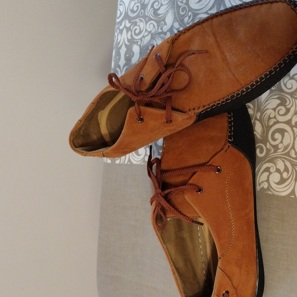 Men's moccasin